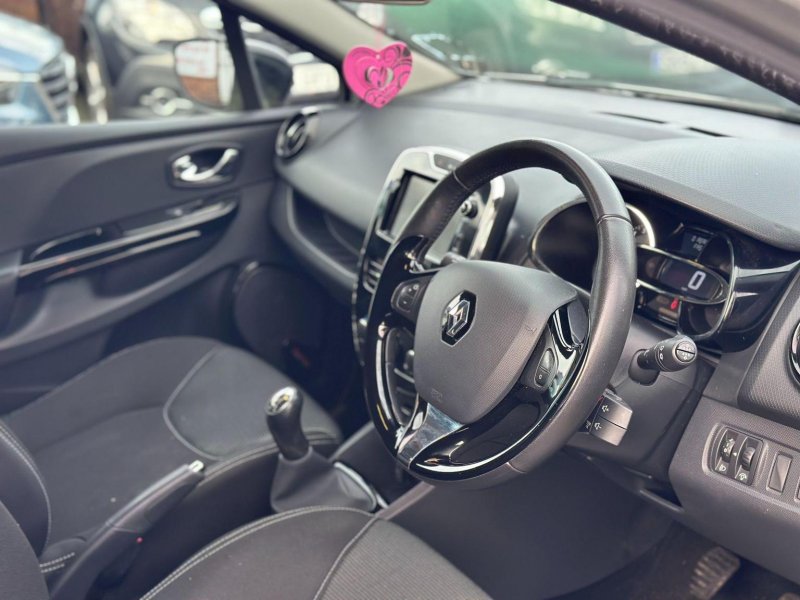 RENAULT CLIO