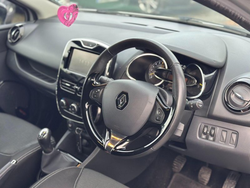 RENAULT CLIO