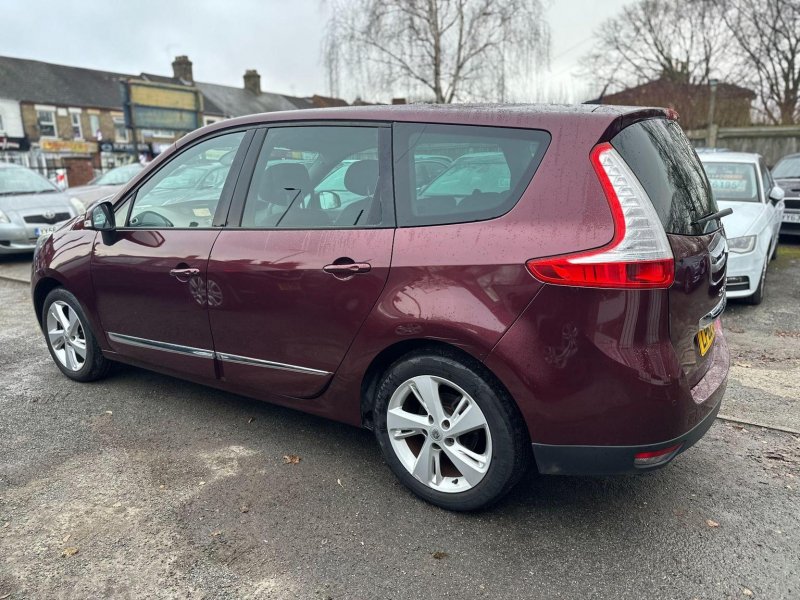 RENAULT GRAND SCENIC
