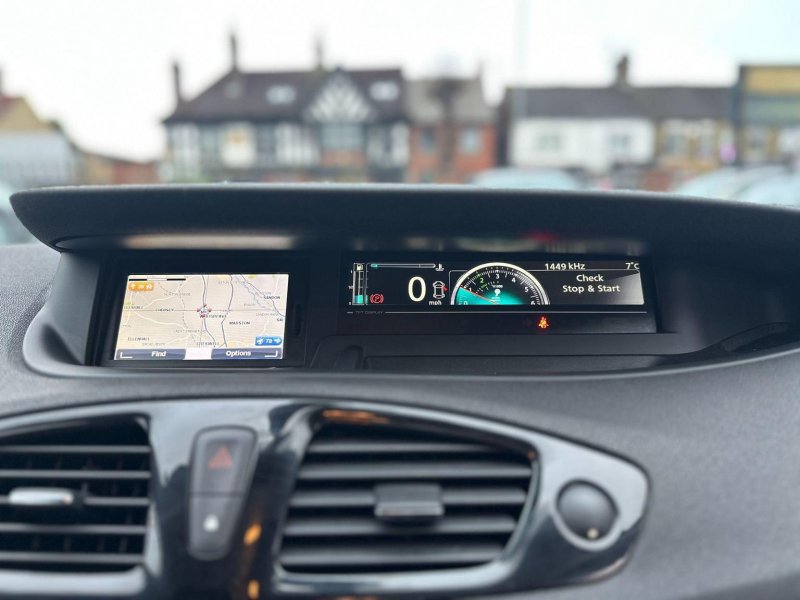 RENAULT GRAND SCENIC