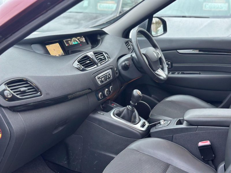 RENAULT GRAND SCENIC