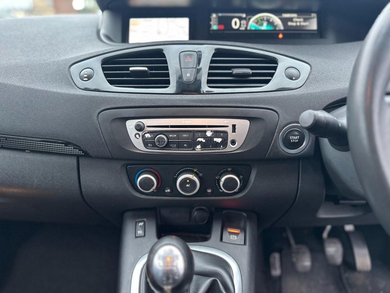 RENAULT GRAND SCENIC