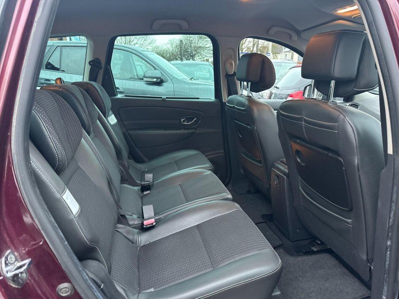 RENAULT GRAND SCENIC
