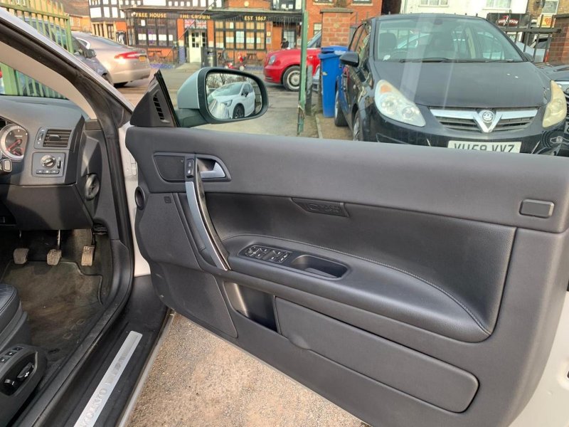 VOLVO C70