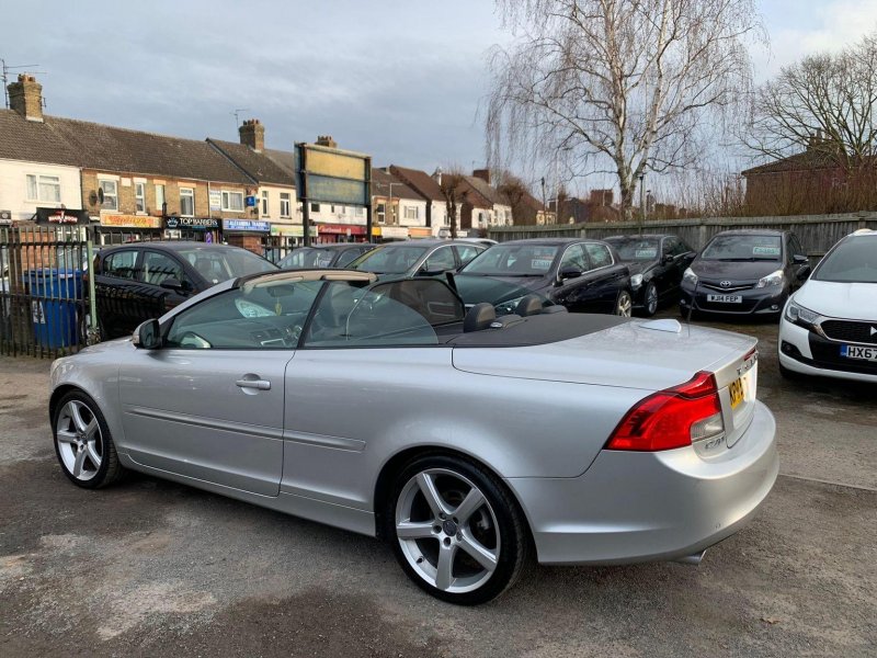 VOLVO C70