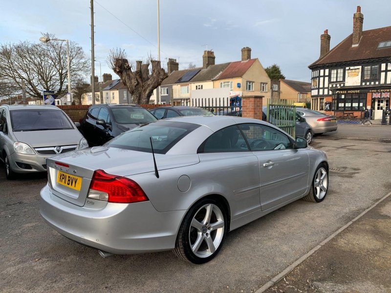 VOLVO C70