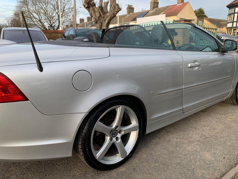 VOLVO C70