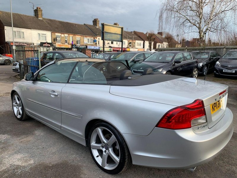 VOLVO C70