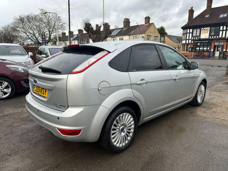FORD FOCUS