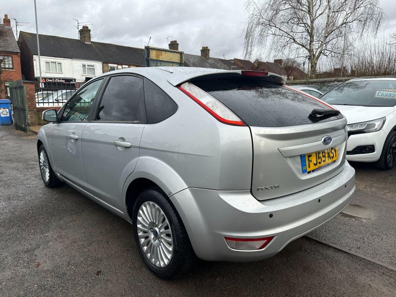 FORD FOCUS