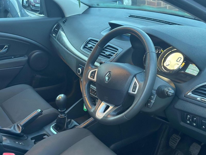 RENAULT MEGANE