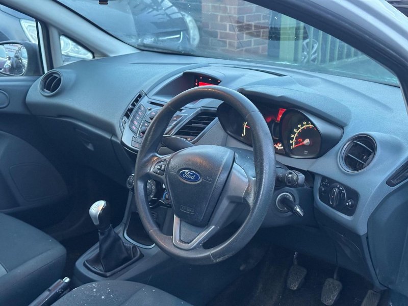 FORD FIESTA VAN