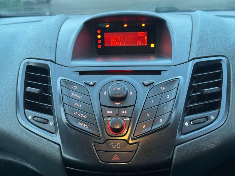 FORD FIESTA VAN