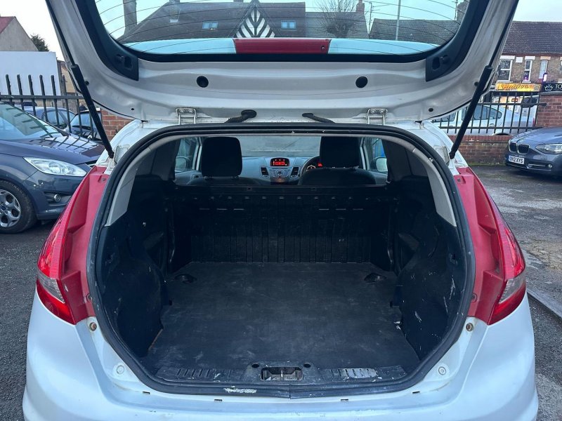 FORD FIESTA VAN