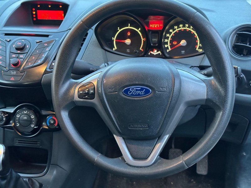 FORD FIESTA VAN