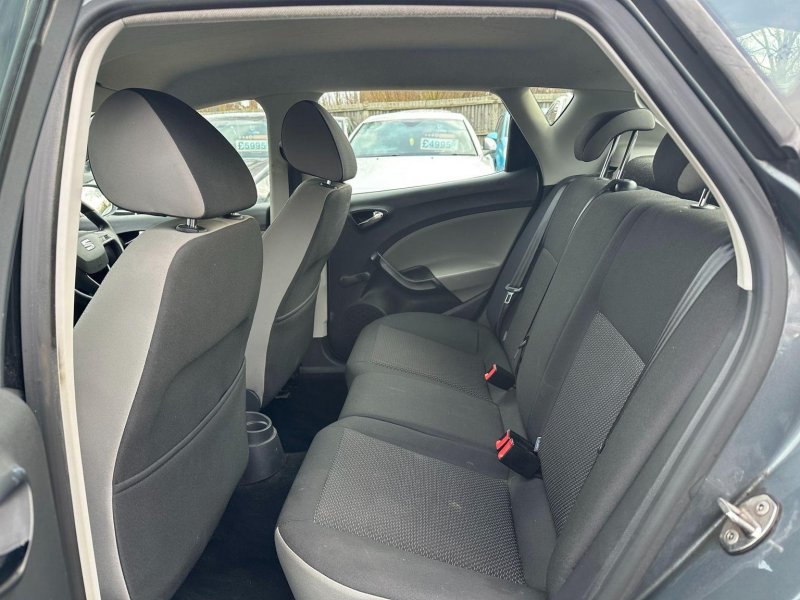 SEAT IBIZA