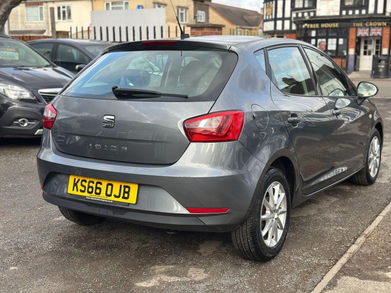 SEAT IBIZA