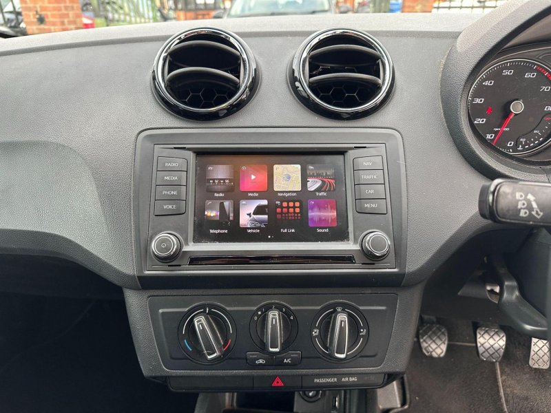 SEAT IBIZA