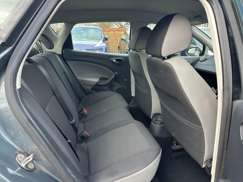 SEAT IBIZA
