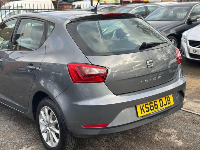 SEAT IBIZA
