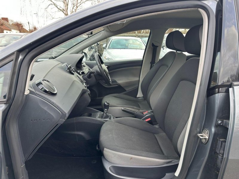 SEAT IBIZA