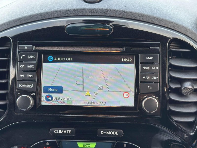 NISSAN JUKE