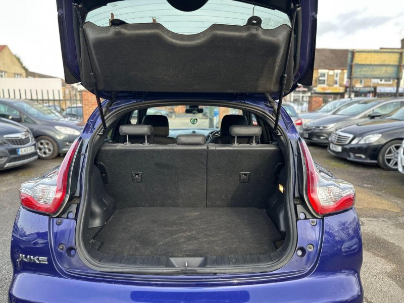 NISSAN JUKE