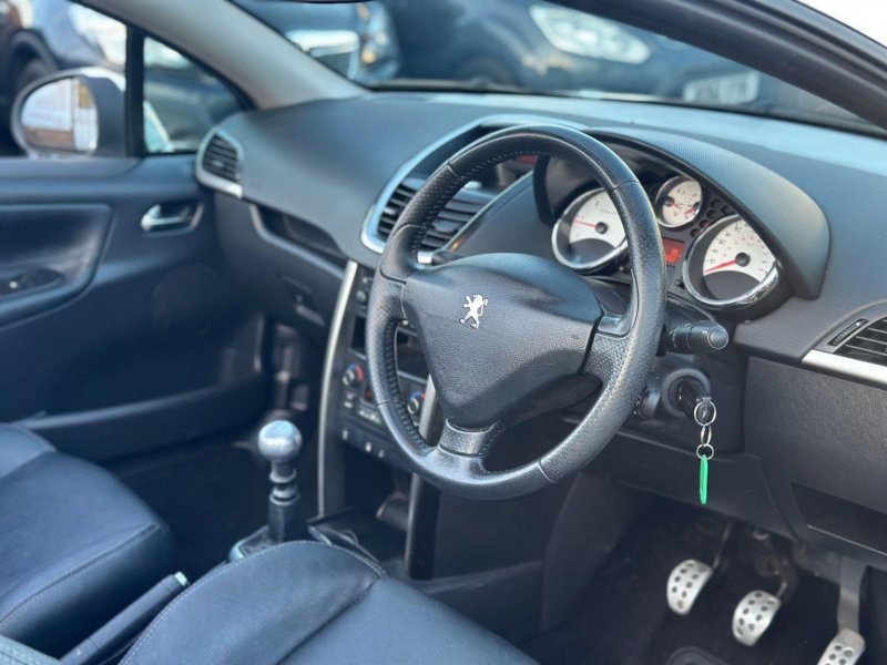 PEUGEOT 207 CC
