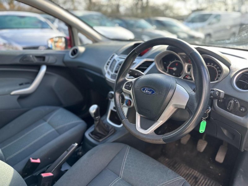 FORD FIESTA