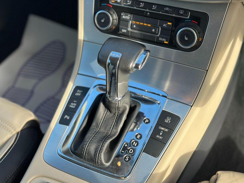 VOLKSWAGEN CC