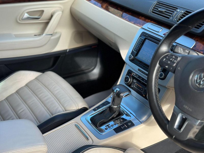 VOLKSWAGEN CC