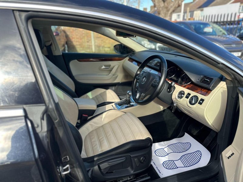 VOLKSWAGEN CC