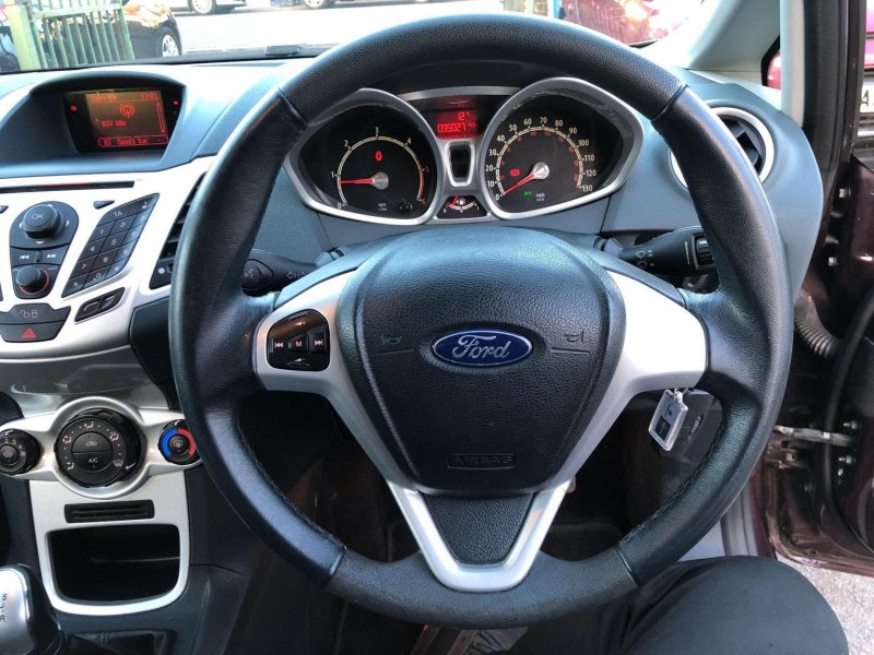 FORD FIESTA