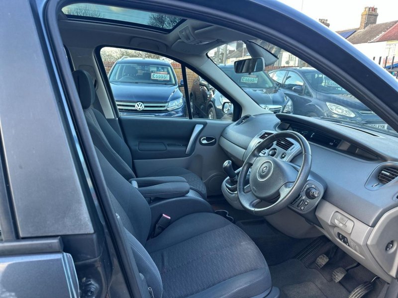 RENAULT SCENIC
