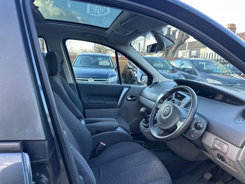 RENAULT SCENIC
