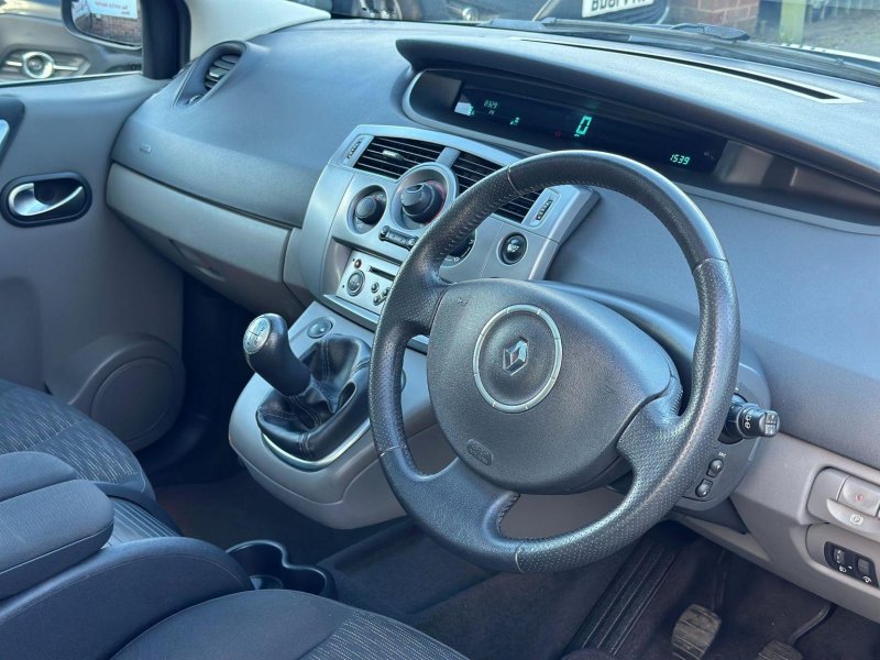 RENAULT SCENIC
