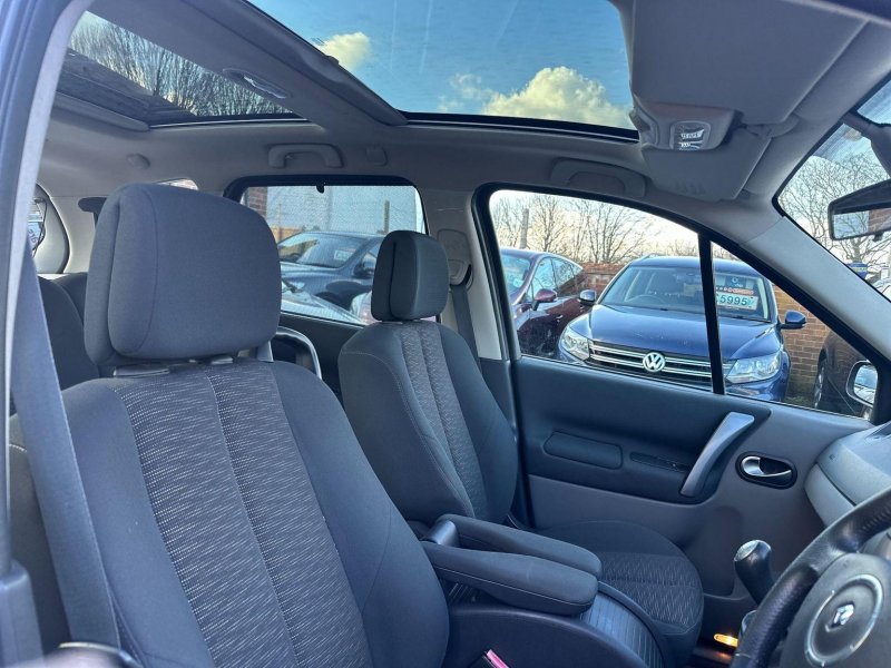RENAULT SCENIC