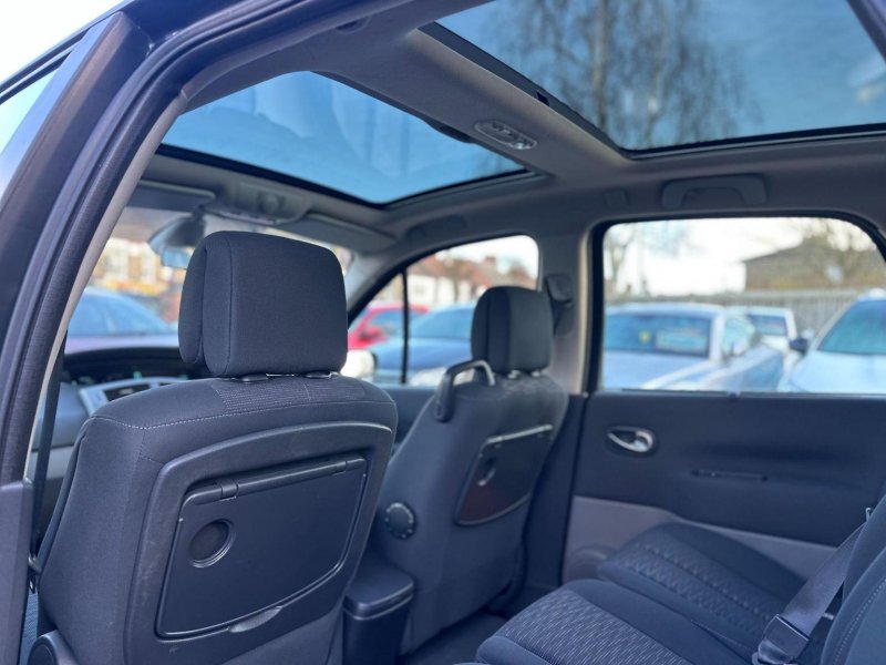 RENAULT SCENIC