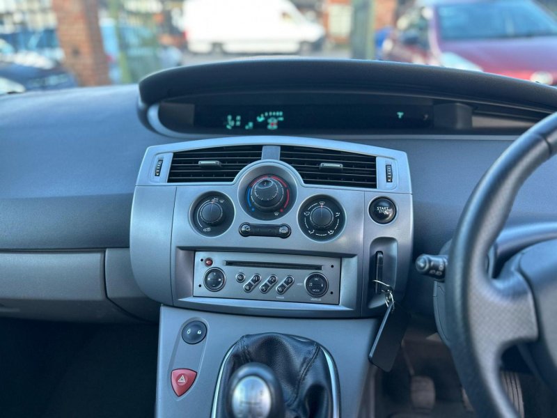 RENAULT SCENIC