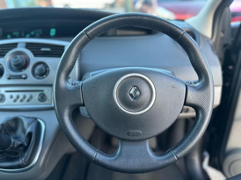 RENAULT SCENIC
