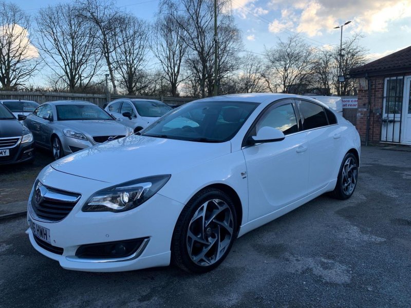 VAUXHALL INSIGNIA