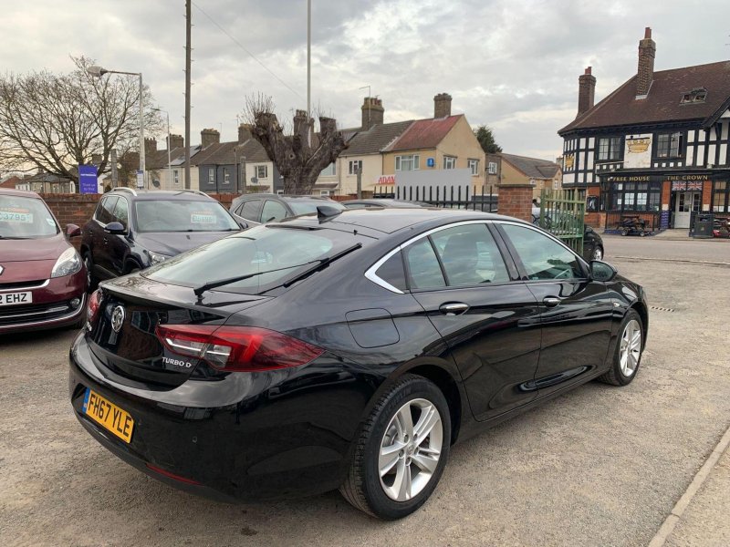 VAUXHALL INSIGNIA