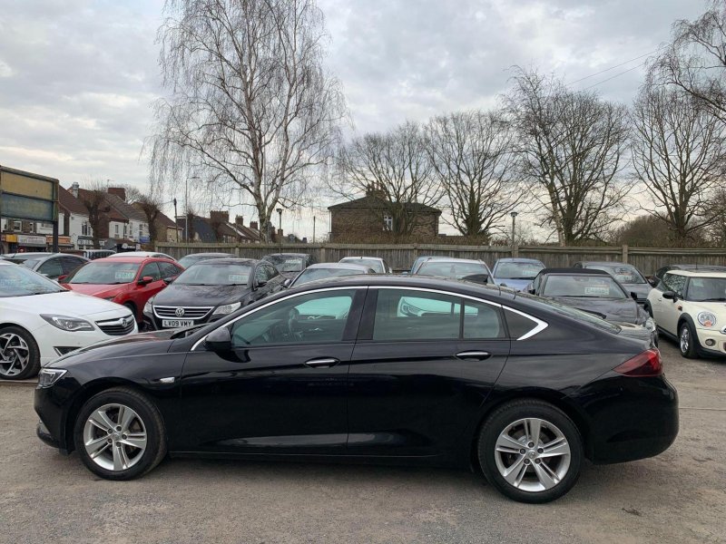 VAUXHALL INSIGNIA