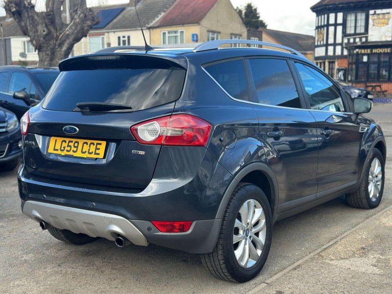 FORD KUGA