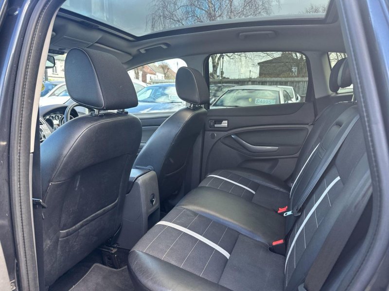FORD KUGA