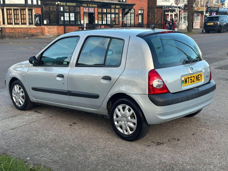 RENAULT CLIO