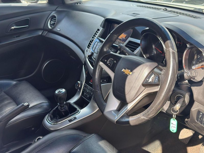CHEVROLET CRUZE