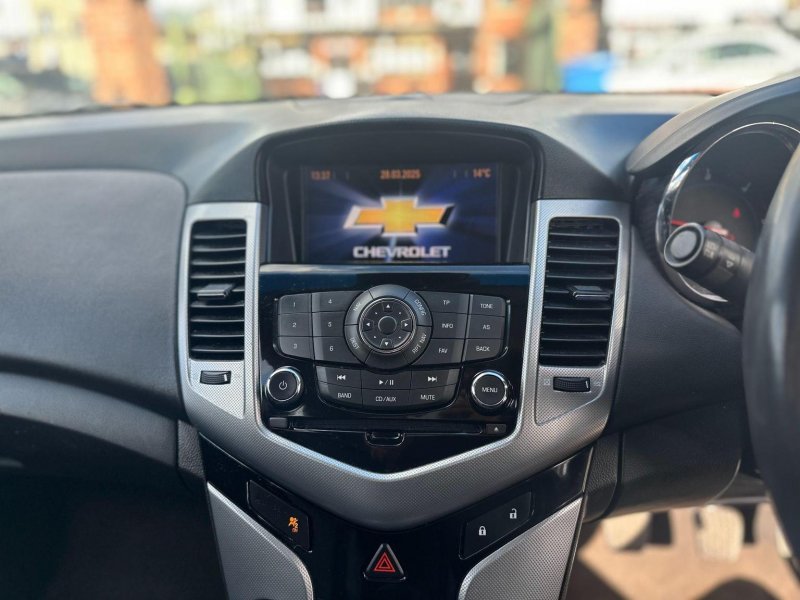 CHEVROLET CRUZE
