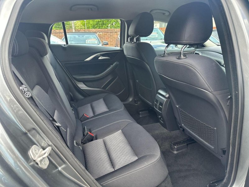INFINITI Q30