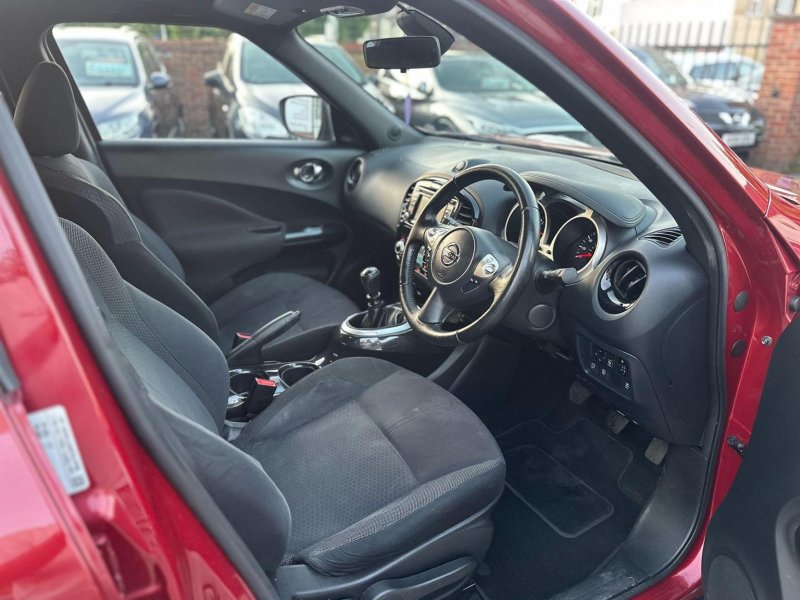 NISSAN JUKE